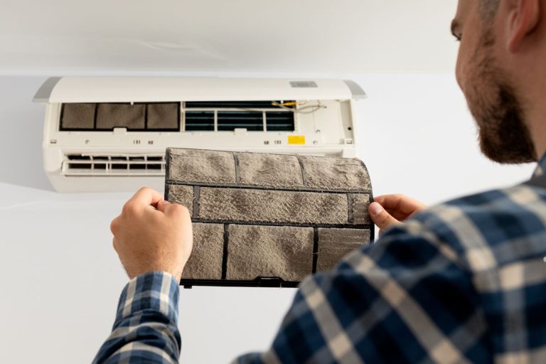Clean an Air Conditioner With Mold